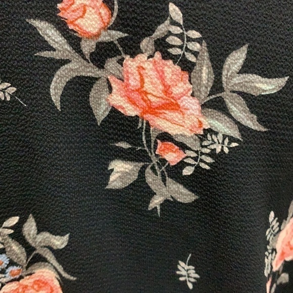 H&M floral belted kimono style top - Picture 6 of 8